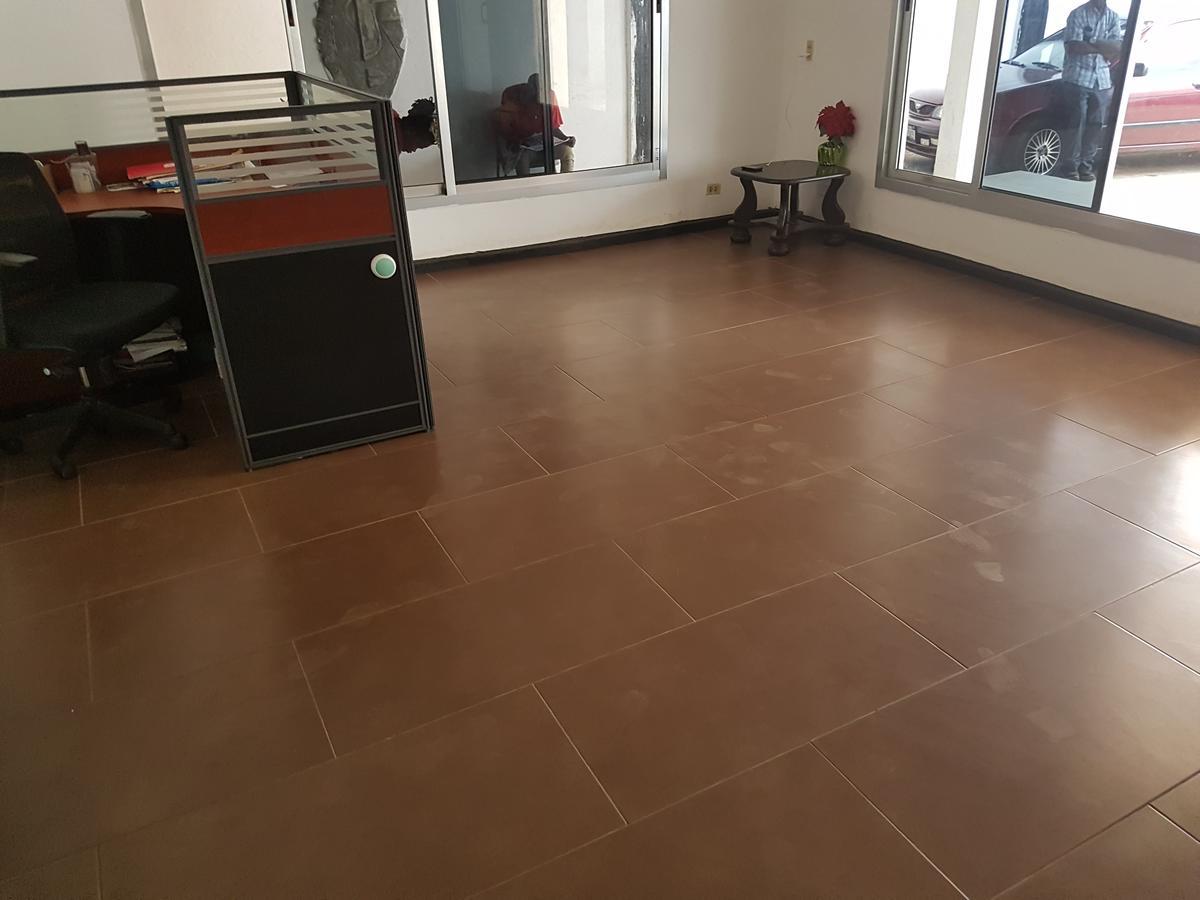 Maryland Guesthouse Monrovia Ngoại thất bức ảnh
